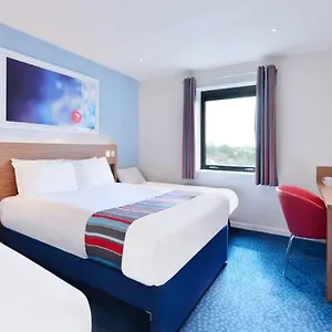 Travelodge St Nicholas Отель