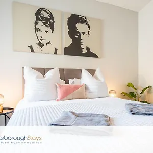  Apartment - Hampton